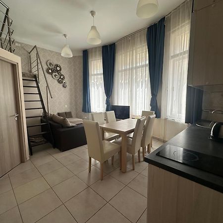 Bright Apartment In The Most Beautiful Street Of Budapest Vaci Street, Fashion Street בודפשט מראה חיצוני תמונה
