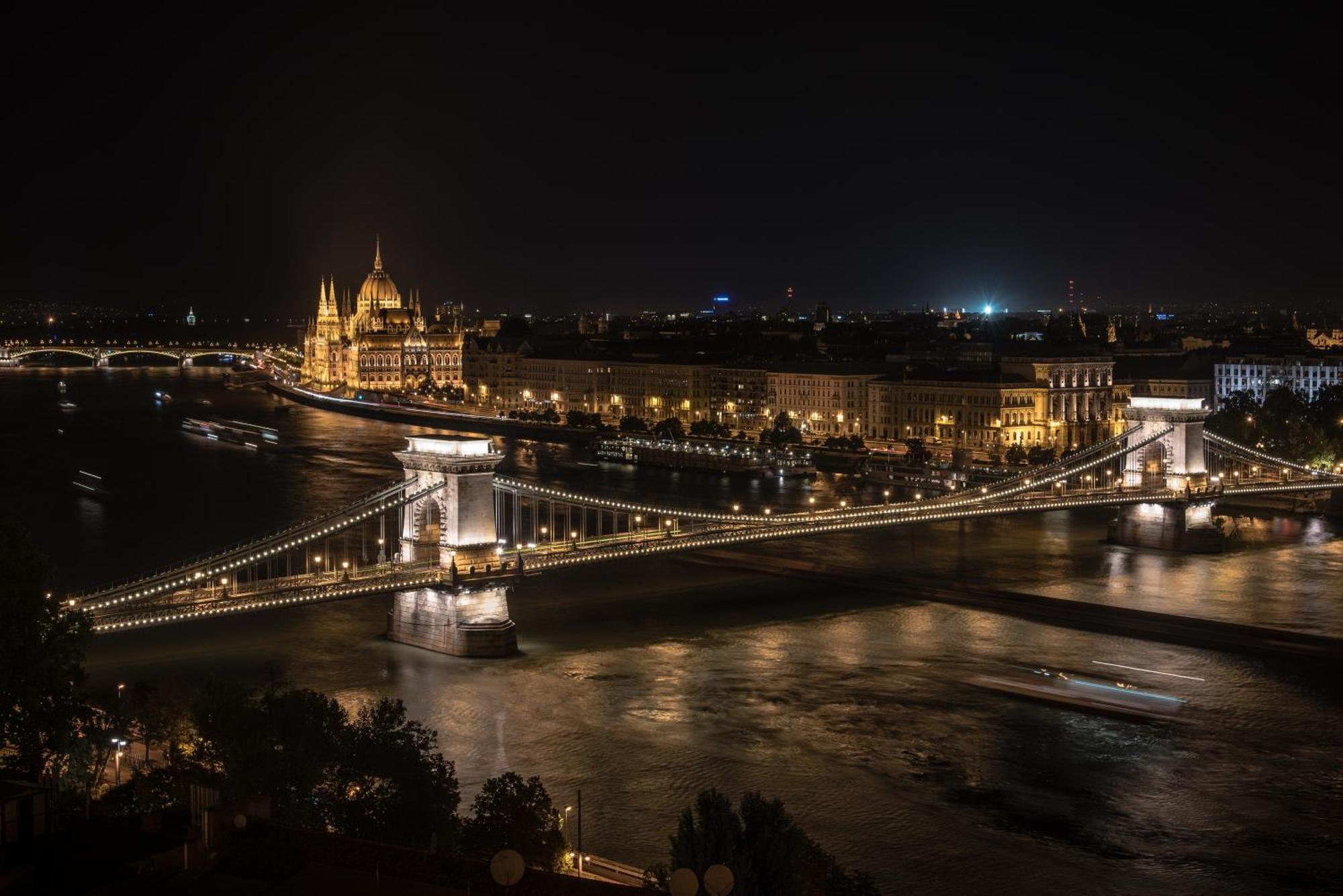 Bright Apartment In The Most Beautiful Street Of Budapest Vaci Street, Fashion Street בודפשט מראה חיצוני תמונה