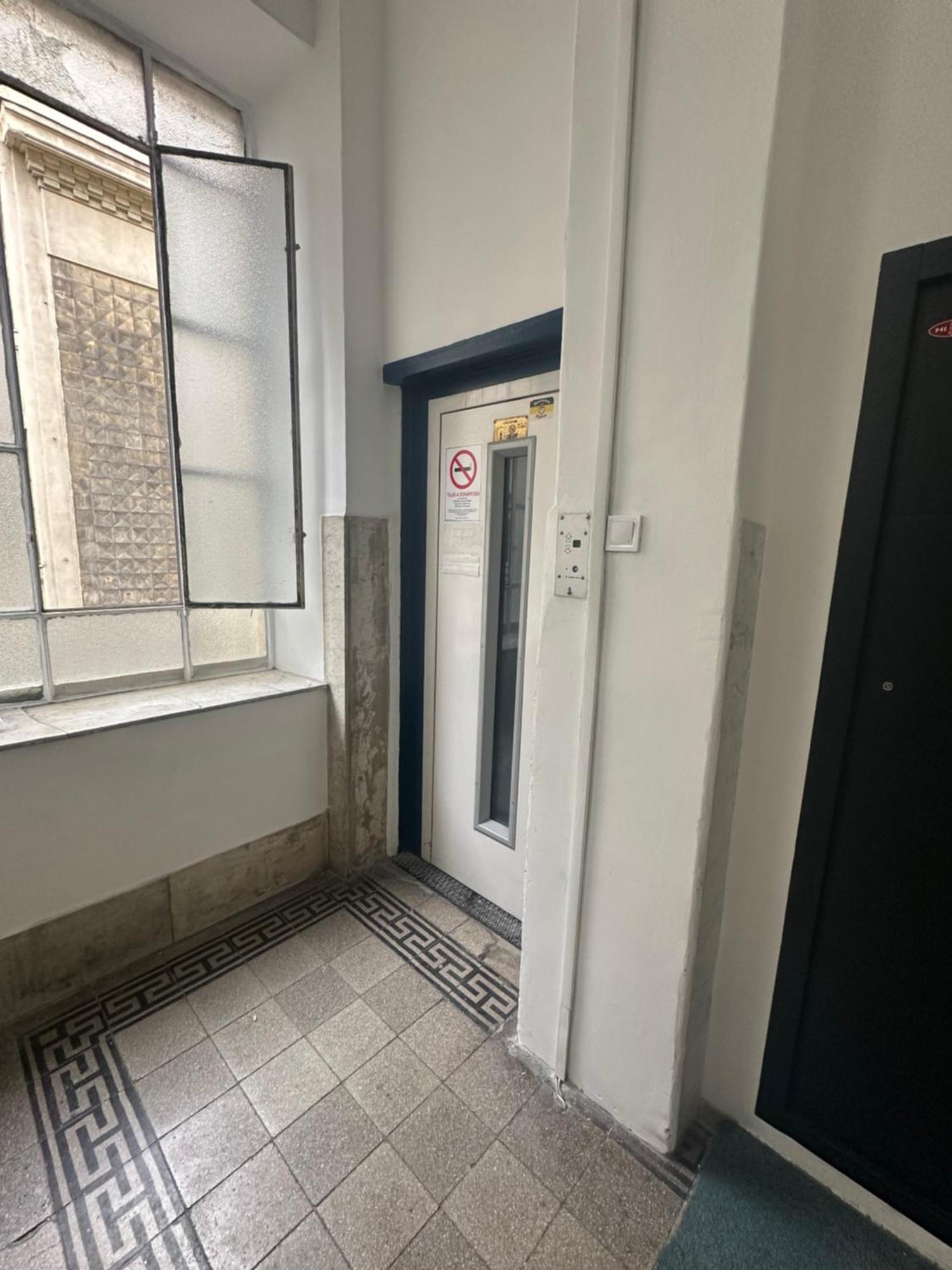 Bright Apartment In The Most Beautiful Street Of Budapest Vaci Street, Fashion Street בודפשט מראה חיצוני תמונה